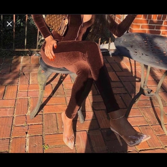 Fashionova ‘Chocolate dream velvet jumpsuit’ - Picture 9 of 9